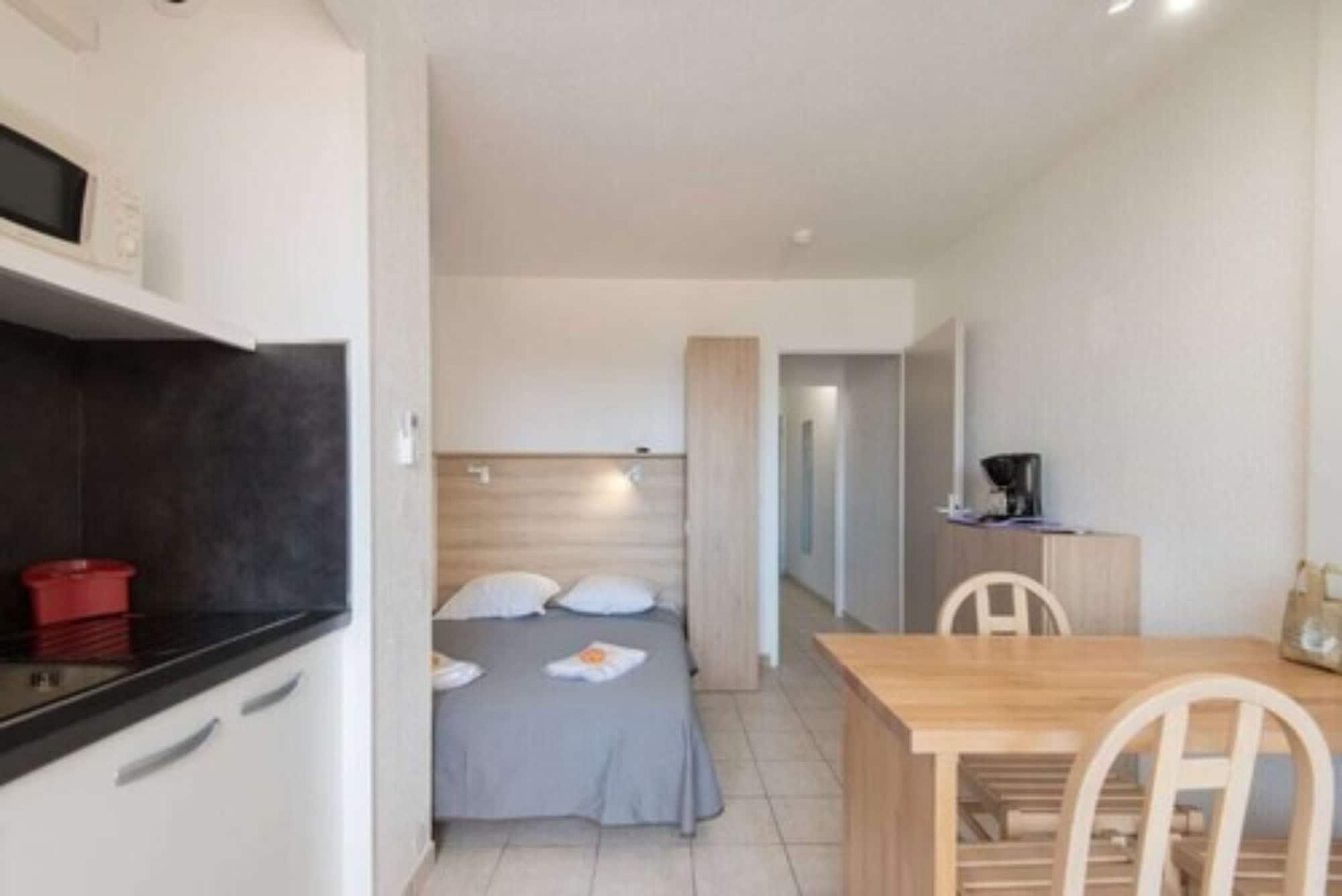 Aparthotel Agathea 2*