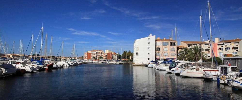 Aparthotel Agathea 2*